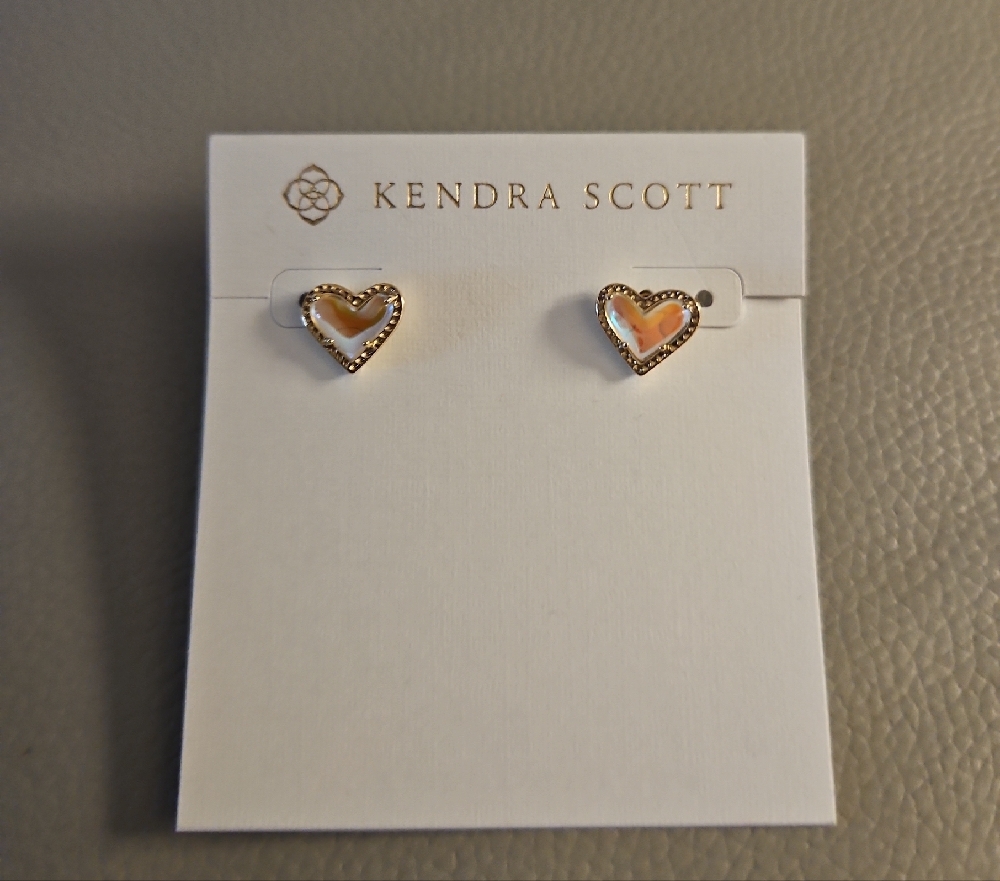 Kendra Scott Gold Heart Stud Earrings